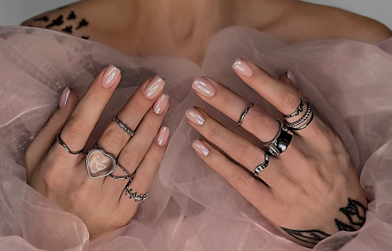 Стильный маникюр — модный дизайн ногтей в 2025 году