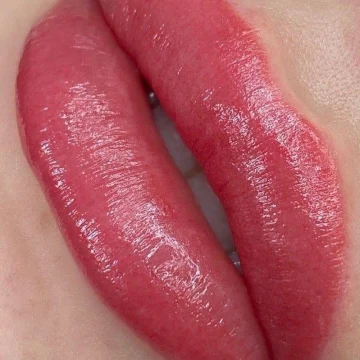 Перманентный макияж губ. Фото 5