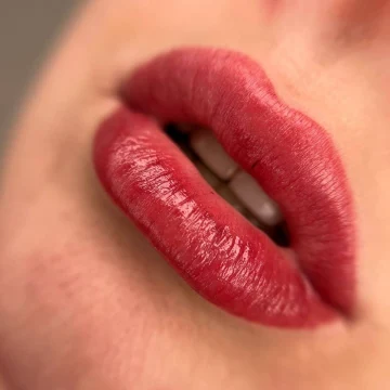 Перманентный макияж губ. Фото 9