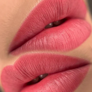 Перманентный макияж губ. Фото 4
